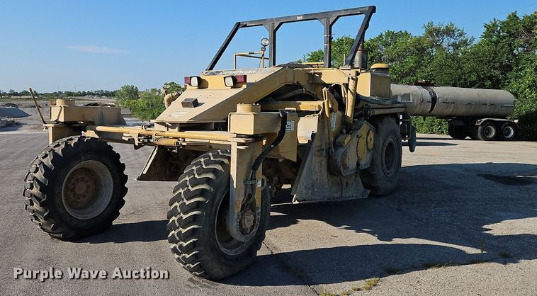 image for item DP2319 2002 Caterpillar RM-250C  soil stabilizer / reclaimer