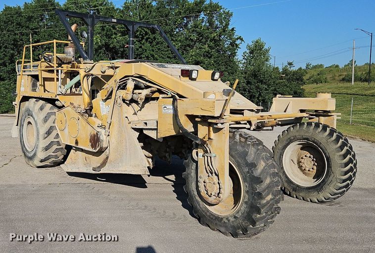 image for item DP2319 2002 Caterpillar RM-250C  soil stabilizer / reclaimer