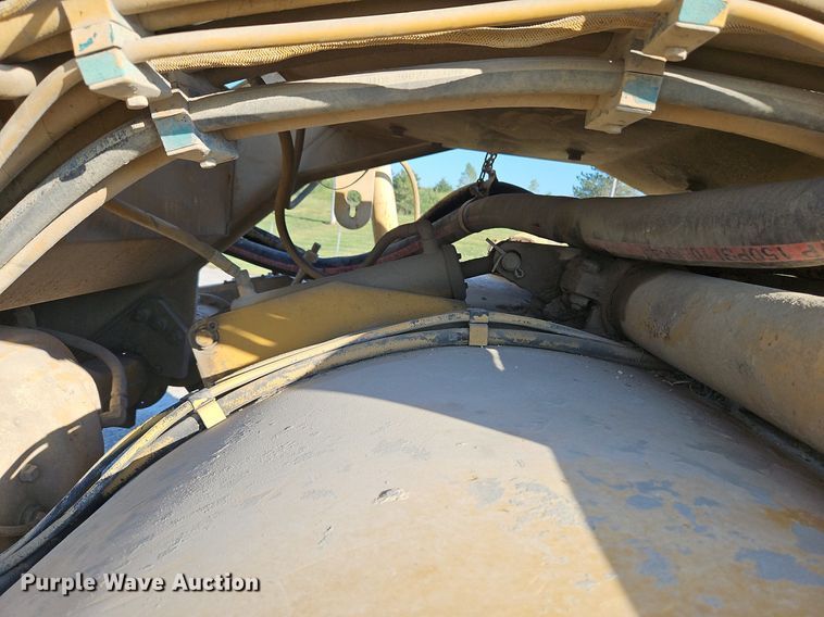 image for item DP2319 2002 Caterpillar RM-250C  soil stabilizer / reclaimer