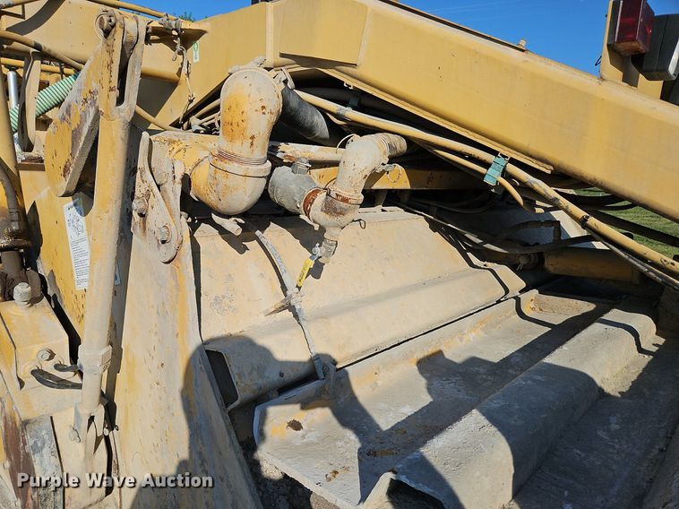 image for item DP2319 2002 Caterpillar RM-250C  soil stabilizer / reclaimer