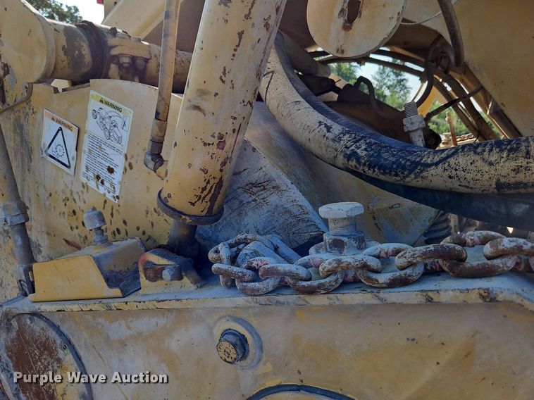 image for item DP2319 2002 Caterpillar RM-250C  soil stabilizer / reclaimer