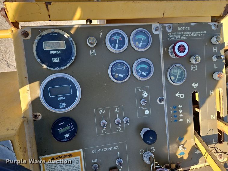 image for item DP2319 2002 Caterpillar RM-250C  soil stabilizer / reclaimer