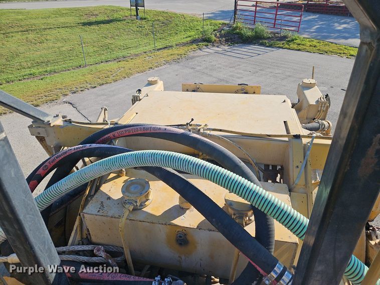 image for item DP2319 2002 Caterpillar RM-250C  soil stabilizer / reclaimer