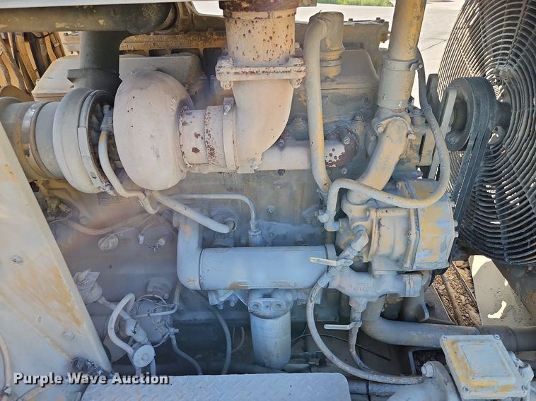 image for item DP2319 2002 Caterpillar RM-250C  soil stabilizer / reclaimer