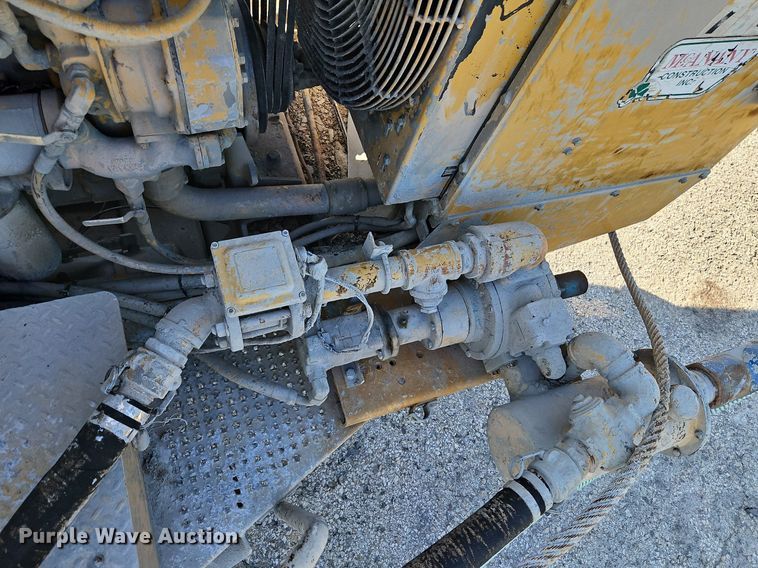 image for item DP2319 2002 Caterpillar RM-250C  soil stabilizer / reclaimer