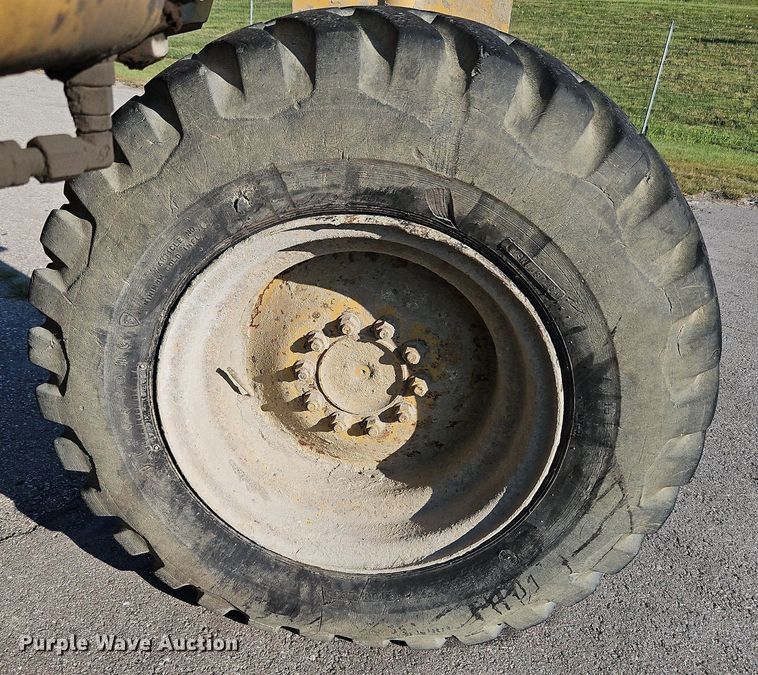 image for item DP2319 2002 Caterpillar RM-250C  soil stabilizer / reclaimer