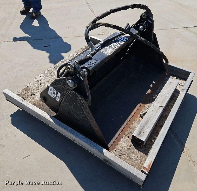 image for item DP2320 Bradco MP42  compact utility loader bucket