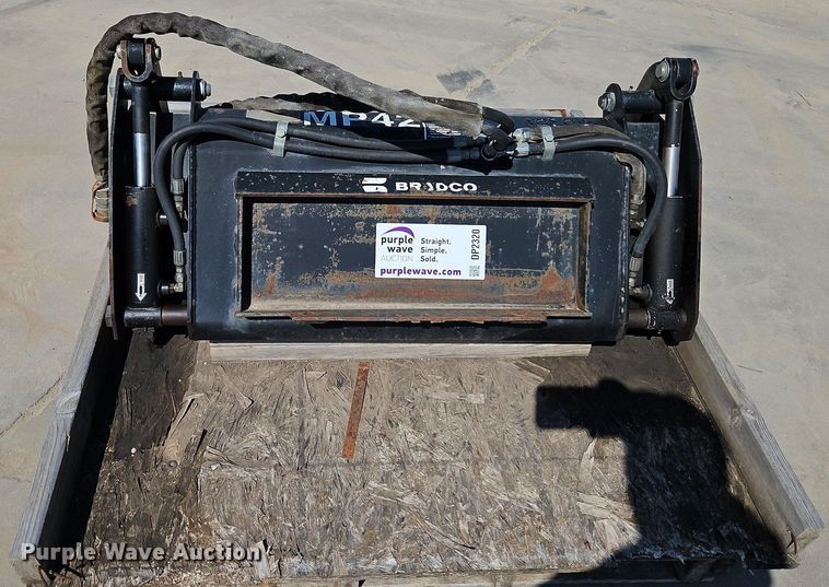 image for item DP2320 Bradco MP42  compact utility loader bucket