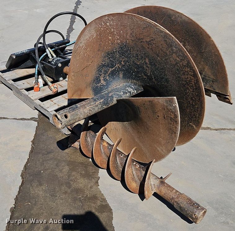 image for item DP2321 Boxer  compact utility loader auger