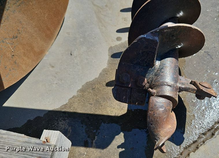 image for item DP2321 Boxer  compact utility loader auger