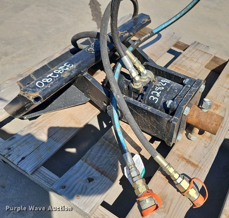 image for item DP2321 Boxer  compact utility loader auger