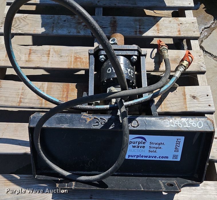 image for item DP2321 Boxer  compact utility loader auger