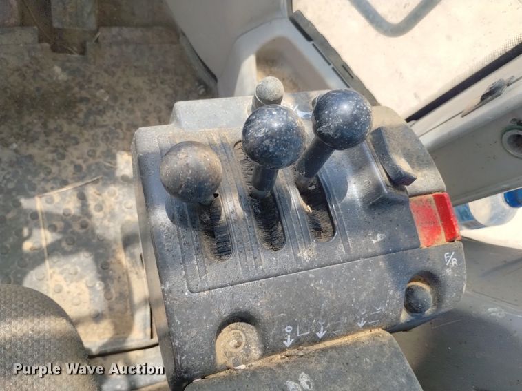 image for item DP3381 2010 Volvo L110F  wheel loader