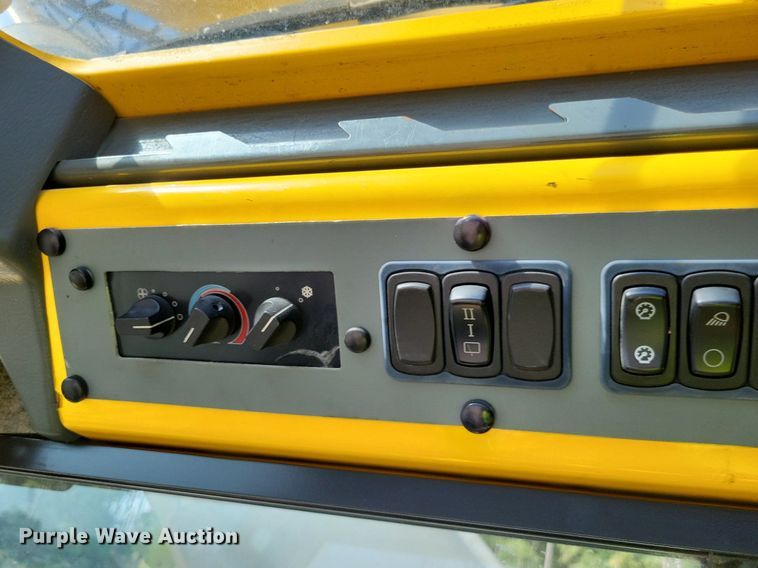 image for item DP5216 2012 Grove RT765E2  crane