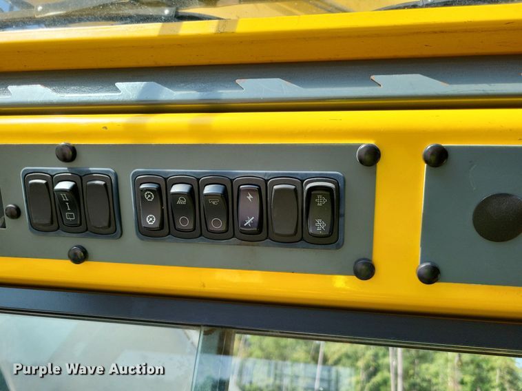 image for item DP5216 2012 Grove RT765E2  crane