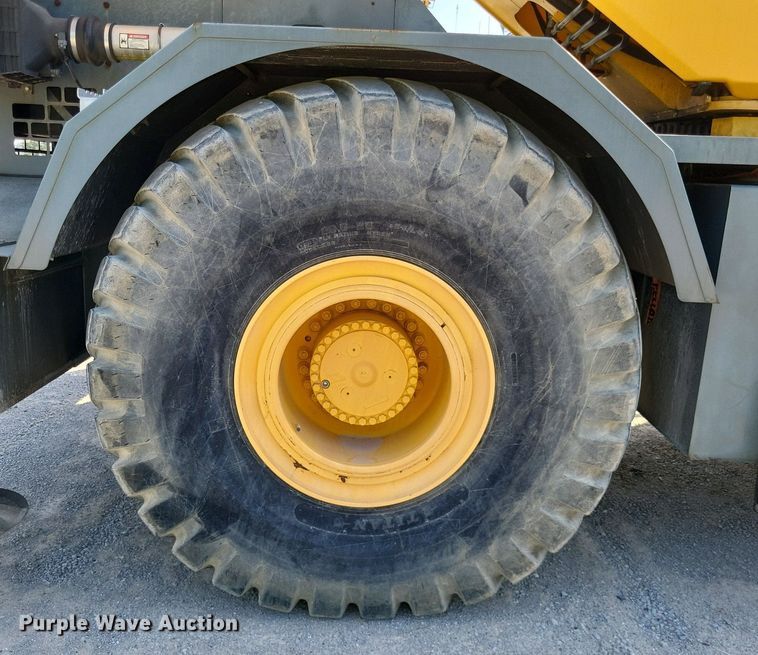image for item DP5216 2012 Grove RT765E2  crane