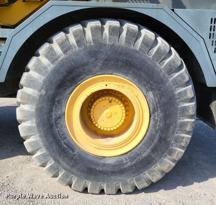 image for item DP5216 2012 Grove RT765E2  crane