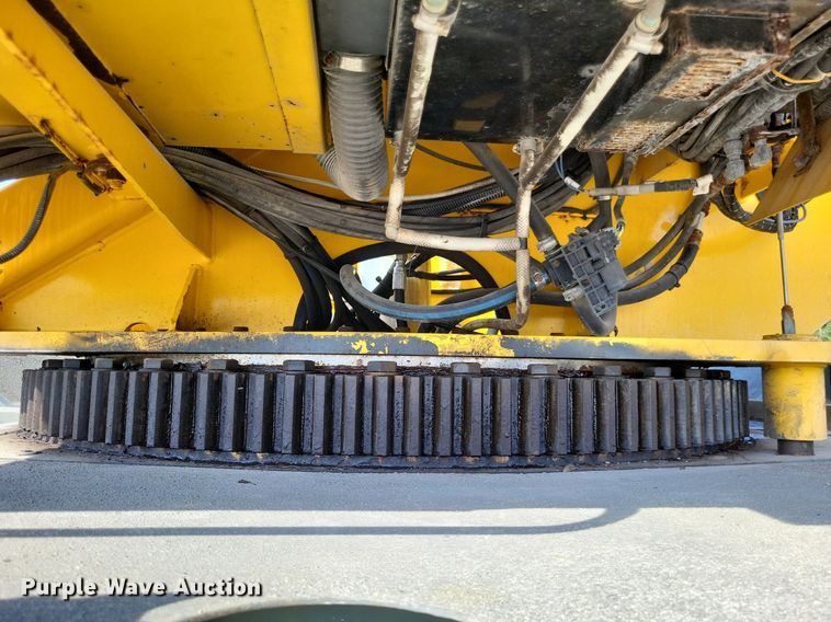 image for item DP5216 2012 Grove RT765E2  crane