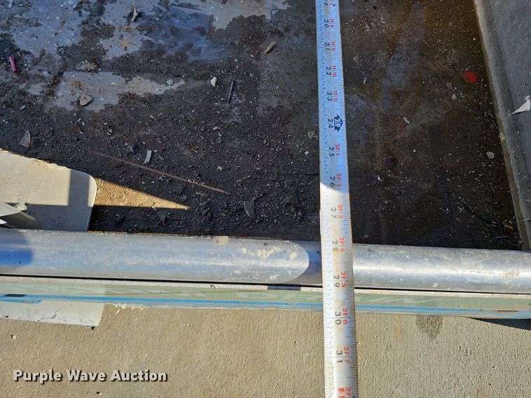 image for item DQ0151 2011 Genie GR-20  vertical lift