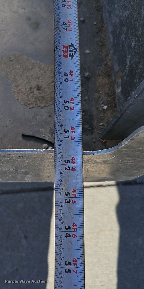 image for item DQ0152 2011 Genie GR-20  vertical lift