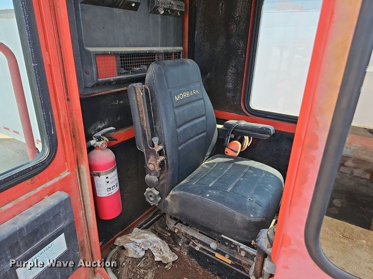 image for item DQ0163 Morbark 1100  tub grinder