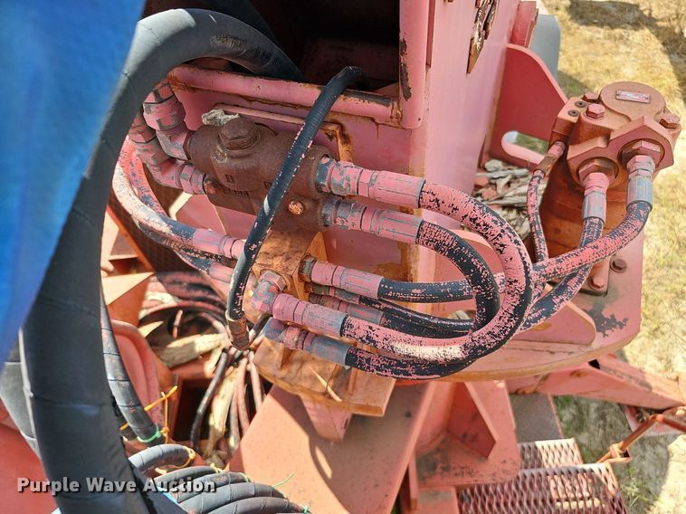 image for item DQ0163 Morbark 1100  tub grinder