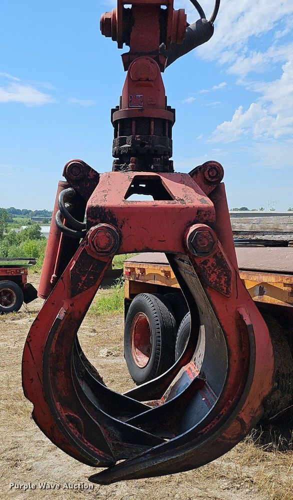 image for item DQ0163 Morbark 1100  tub grinder