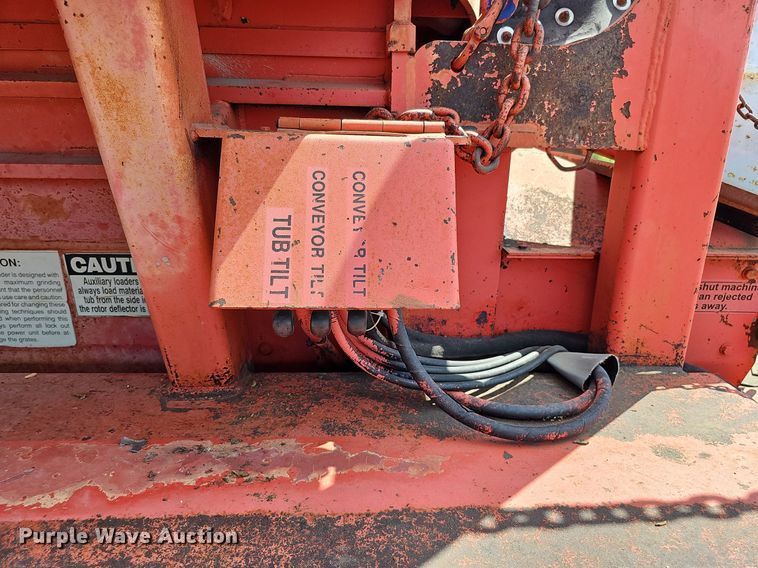 image for item DQ0163 Morbark 1100  tub grinder