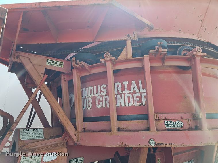 image for item DQ0163 Morbark 1100  tub grinder