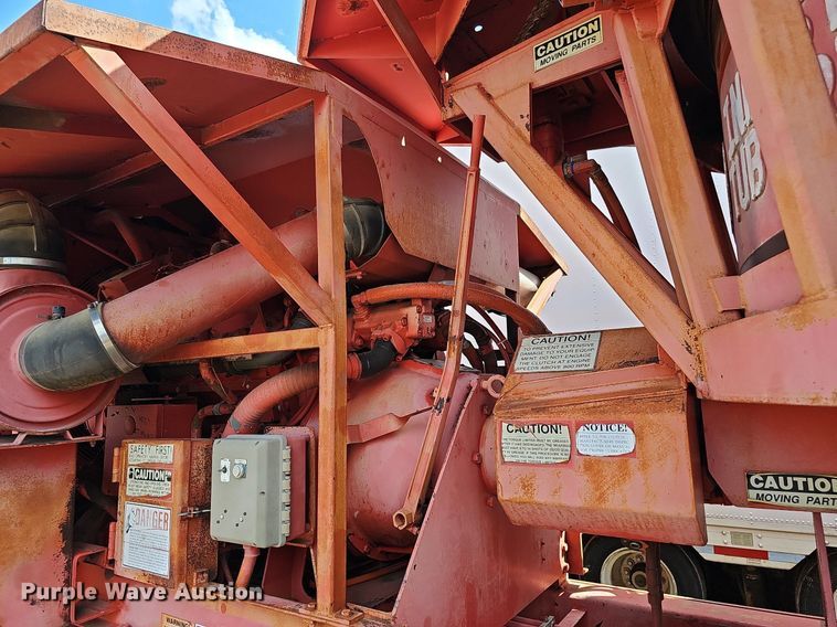 image for item DQ0163 Morbark 1100  tub grinder