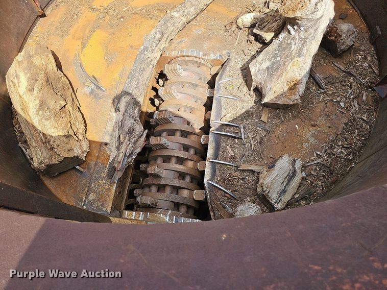 image for item DQ0163 Morbark 1100  tub grinder