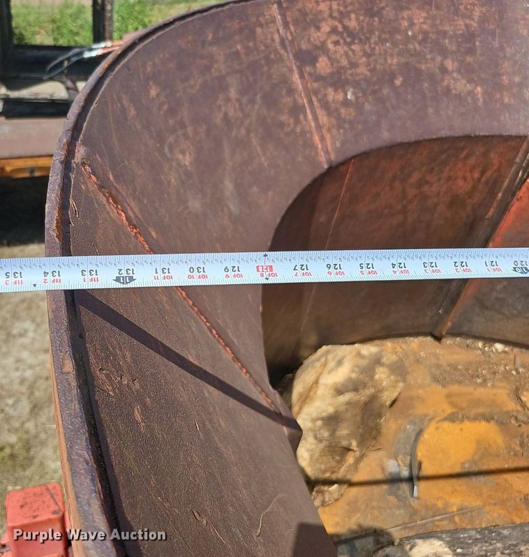 image for item DQ0163 Morbark 1100  tub grinder