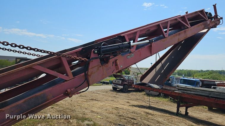 image for item DQ0163 Morbark 1100  tub grinder