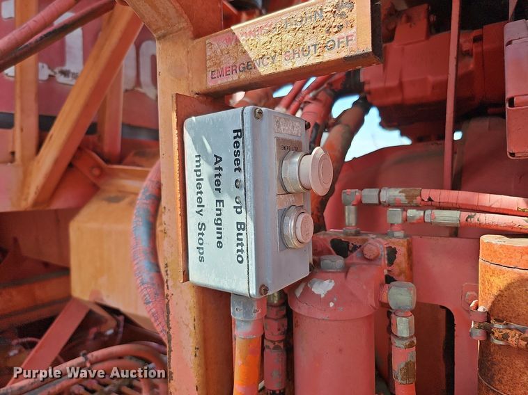 image for item DQ0163 Morbark 1100  tub grinder