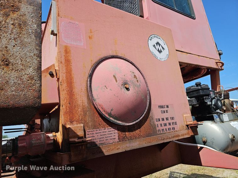 image for item DQ0163 Morbark 1100  tub grinder