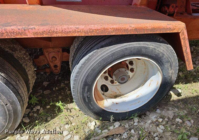 image for item DQ0163 Morbark 1100  tub grinder