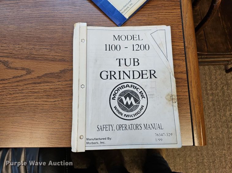 image for item DQ0163 Morbark 1100  tub grinder