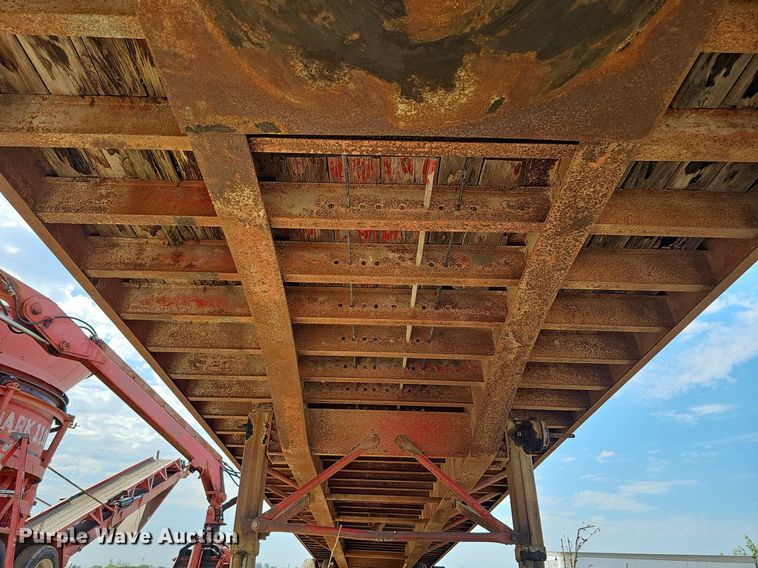 image for item DQ0166 1972 Trailmobile  flatbed trailer