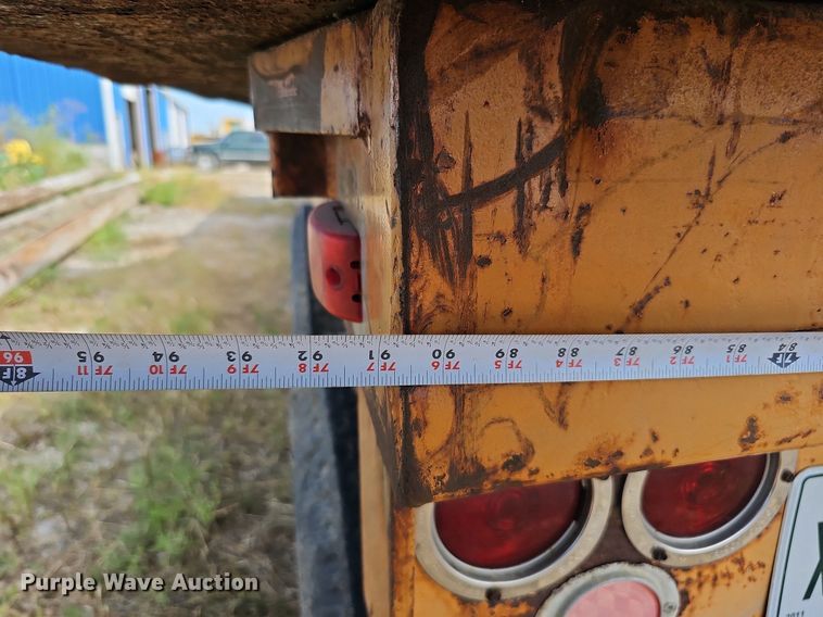 image for item DQ0166 1972 Trailmobile  flatbed trailer