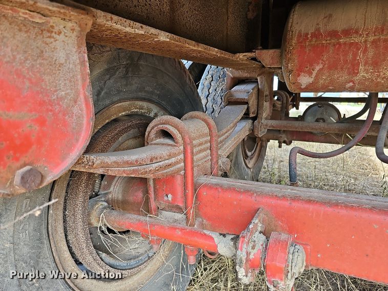 image for item DQ0166 1972 Trailmobile  flatbed trailer