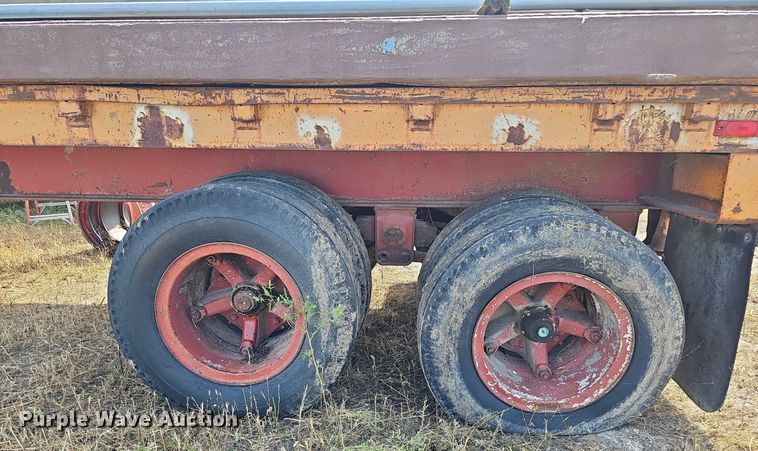 image for item DQ0166 1972 Trailmobile  flatbed trailer