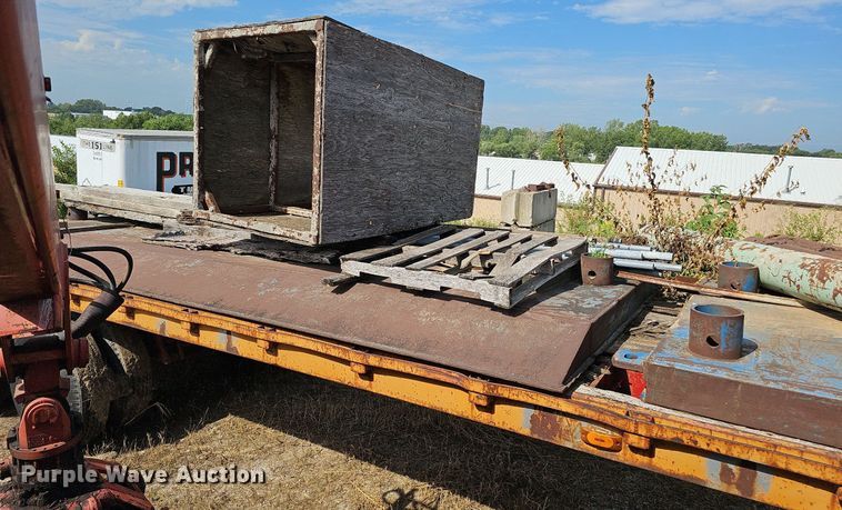 image for item DQ0167 Trench box