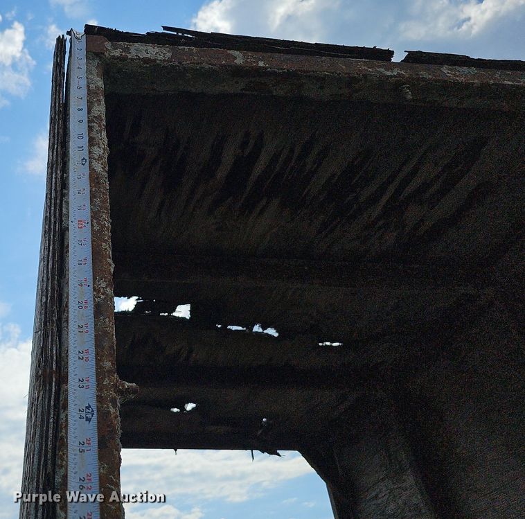 image for item DQ0167 Trench box