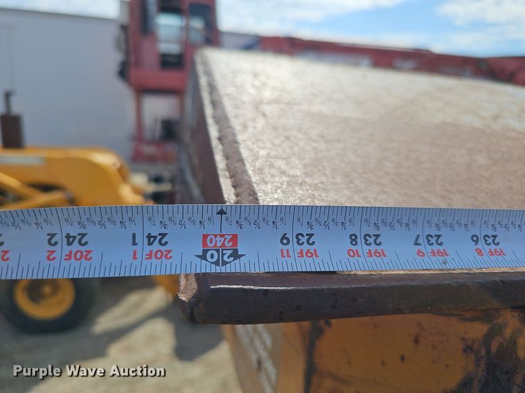 image for item DQ0167 Trench box