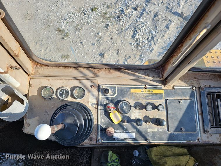 image for item DQ0168 1990 John Deere 644E  wheel loader