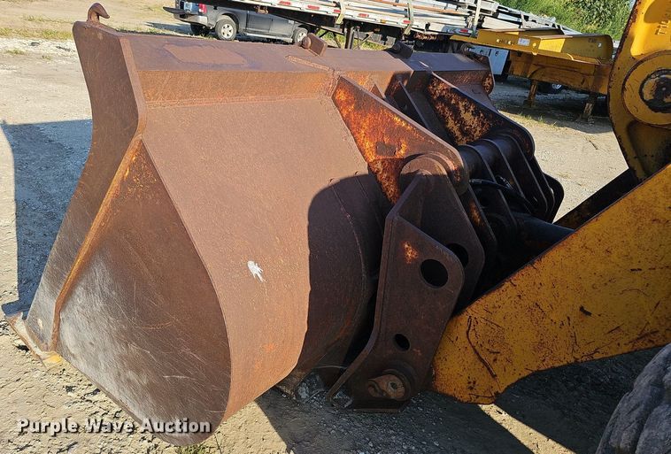 image for item DQ0168 1990 John Deere 644E  wheel loader