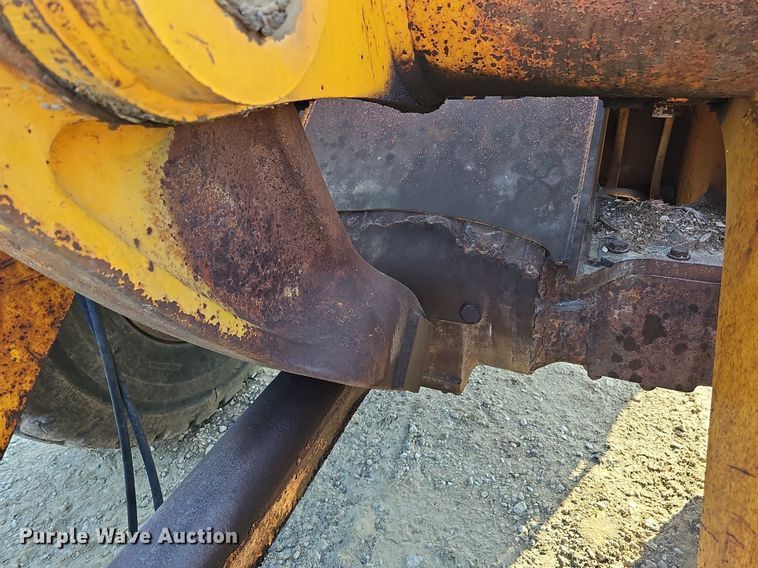 image for item DQ0168 1990 John Deere 644E  wheel loader