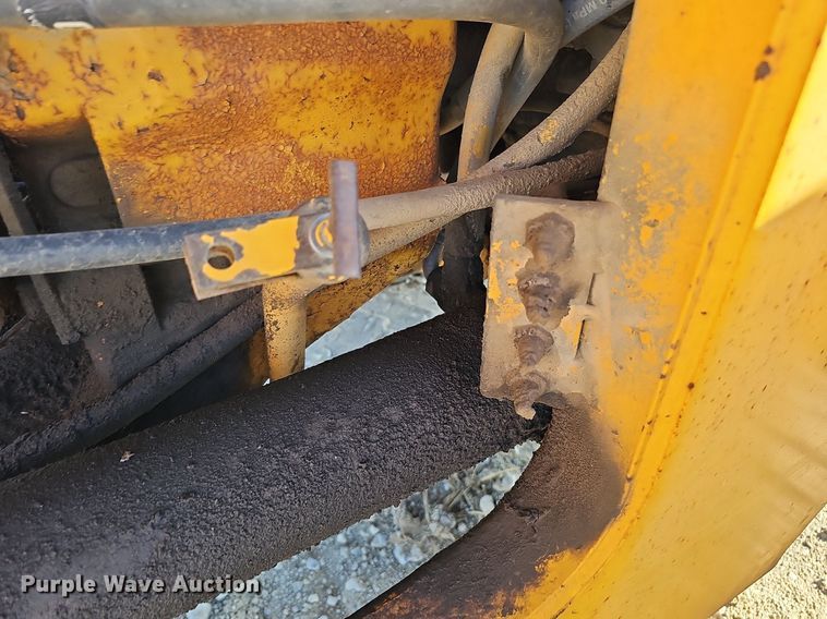 image for item DQ0168 1990 John Deere 644E  wheel loader