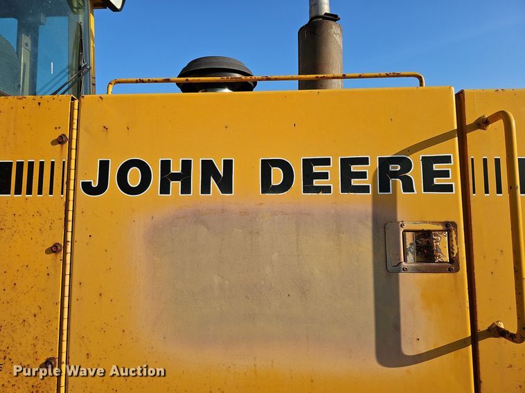 image for item DQ0168 1990 John Deere 644E  wheel loader