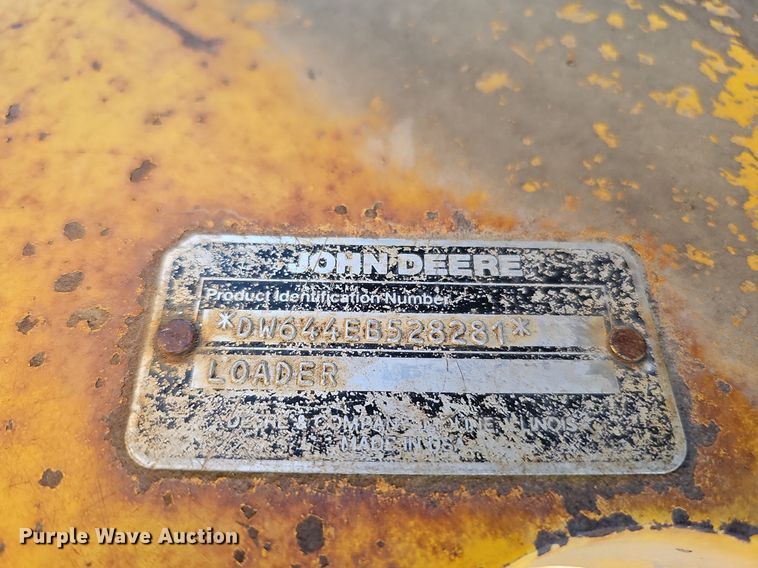 image for item DQ0168 1990 John Deere 644E  wheel loader